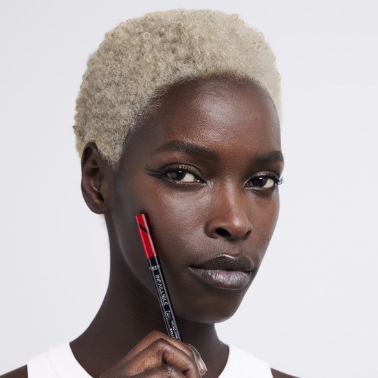 L'Oréal Paris Infaillible Grip 36H Micro-Fine eyeliner Dew Berry 04