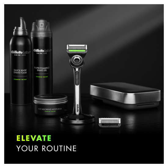 Gillette Labs Rakhyvel Exfoliating Bar med magnetiskt ställ Resefodral 2 Rakblad