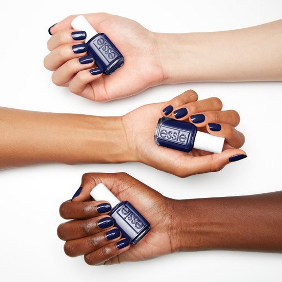 Essie Color 923 Step Out Of Line 13,5 ml