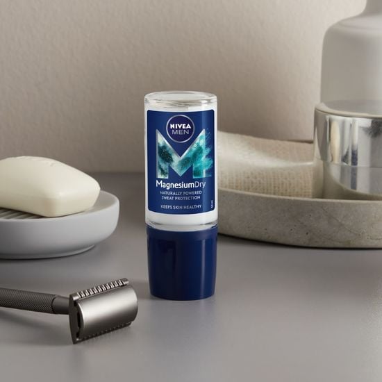 NIVEA Men Magnesium Dry Roll On 50 ml