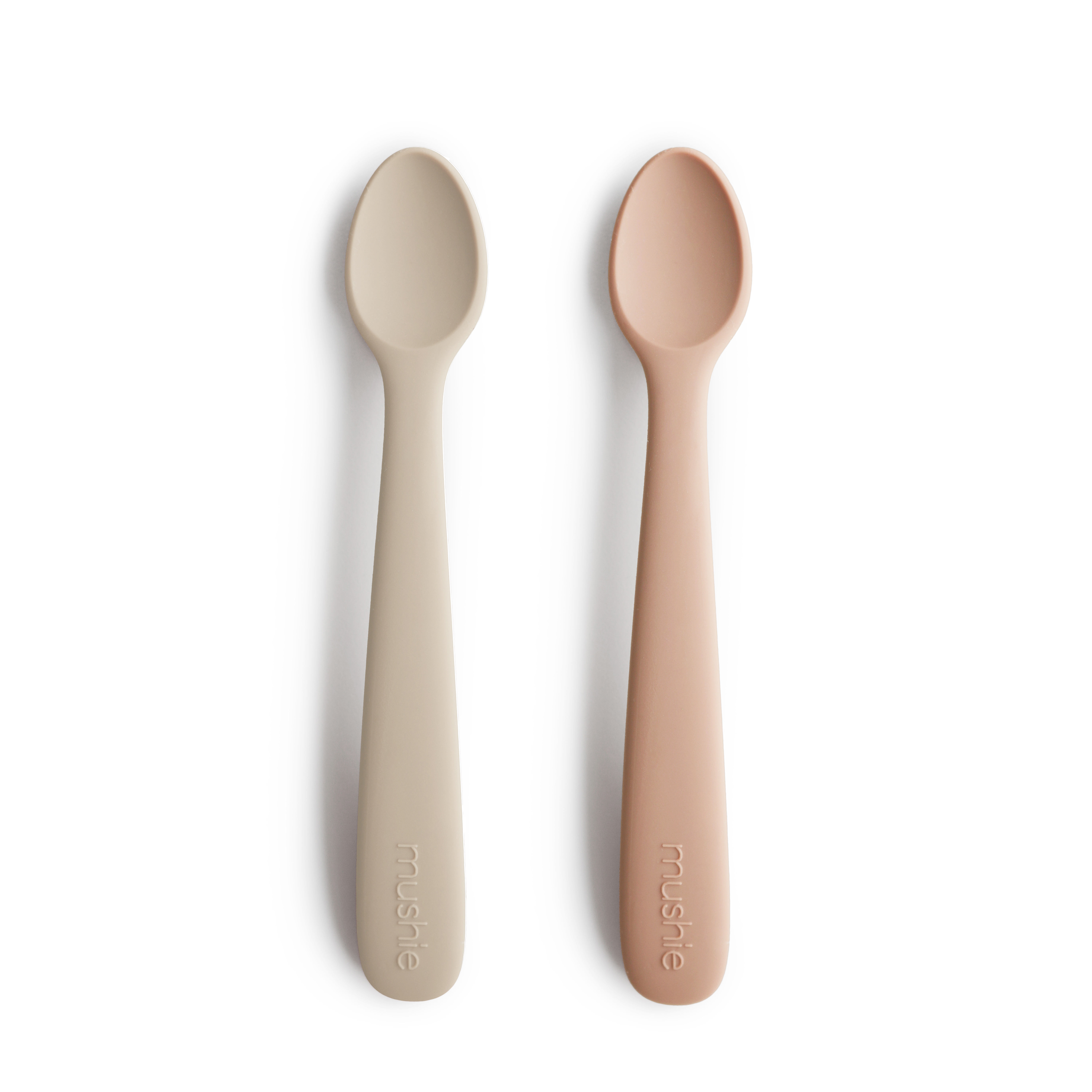 Mushie Matningsskedar Silikon Blush/Shifting Sand 2-pack