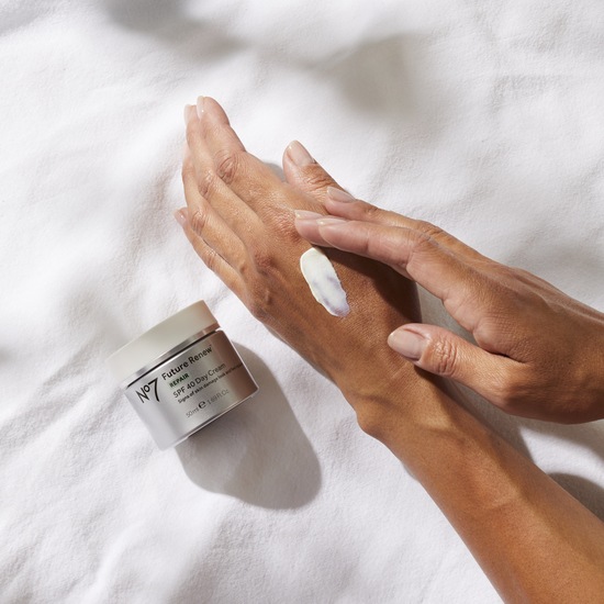 No7 Future Renew Repair Day Cream SPF40 50 ml