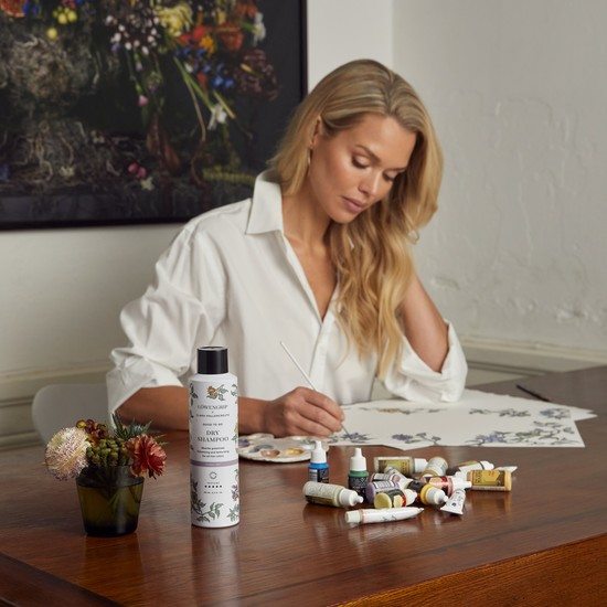 Löwengrip Good To Go Floral Art X Clara Hallencreutz Dry Schampo 250 ml