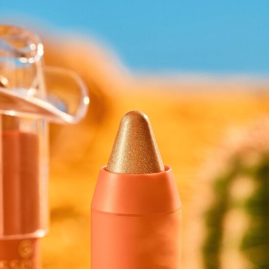 essence YEE HAW! Jumbo Eye Crayon 01 Big Dreams In Big Boots 2,8 g