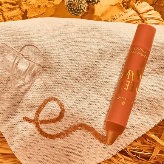 essence YEE HAW! Jumbo Eye Crayon 01 Big Dreams In Big Boots 2,8 g