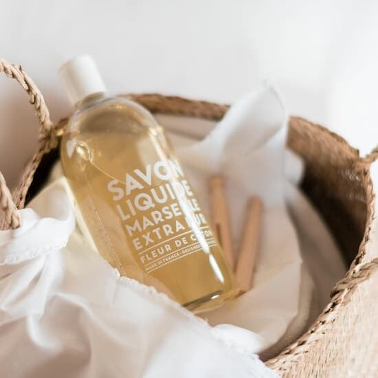 Compagnie De Provence Liquid Marseille Soap Refill Cotton Flower 1000 ml