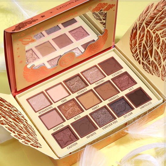 MOIRA Chasing Eternity Pressed Pigment Palette