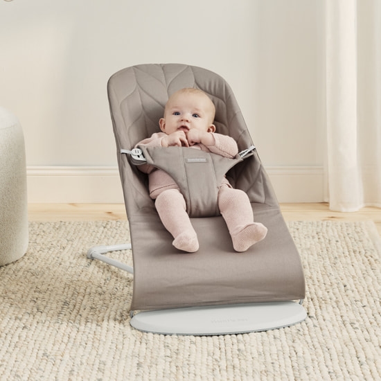 BabyBjörn Bouncer Bliss Petal Quilt Sand Grey