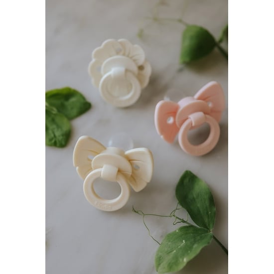 Elodie Binky Bow Silicone 0-6m Misty Pink