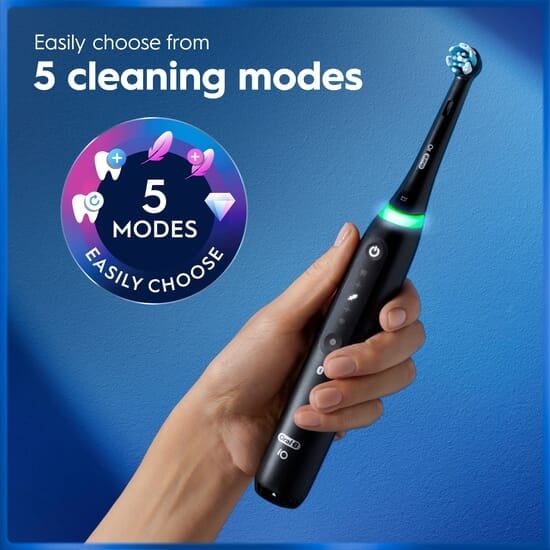 Oral-B iO 5 Eltandborstar Duo-pack Svart & Vit med Resefodral
