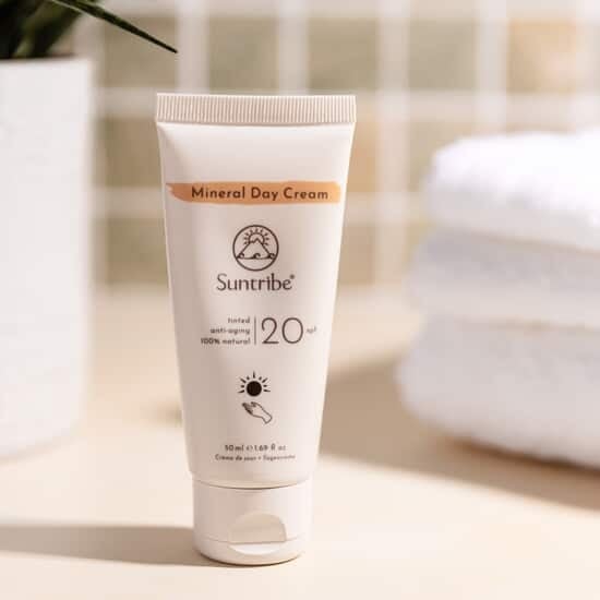 Suntribe Dagkräm med Naturliga Mineraler SPF20 Tonad 50 ml
