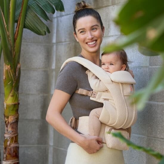 Ergobaby Omni Deluxe Mesh Bärsele Natural Beige