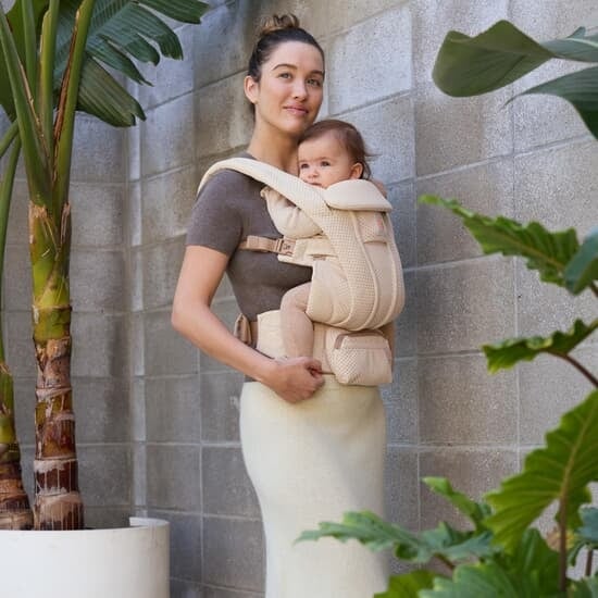 Ergobaby Omni Deluxe Mesh Bärsele Natural Beige