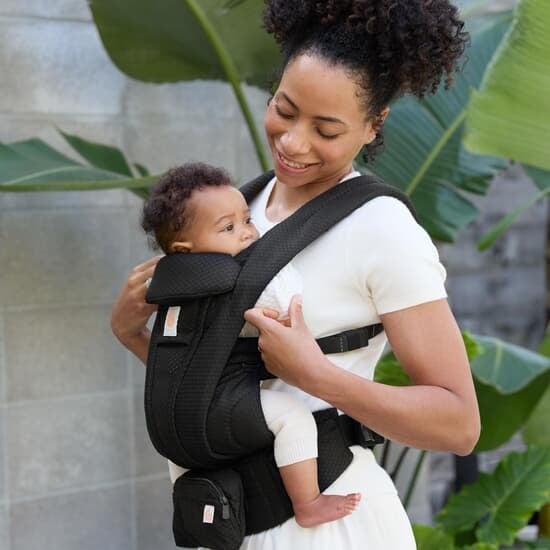 Ergobaby Omni Deluxe Mesh Bärsele Onyx Black