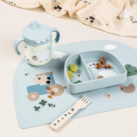 Done by Deer Första Pipmugg Tiny farm Blue 260 ml