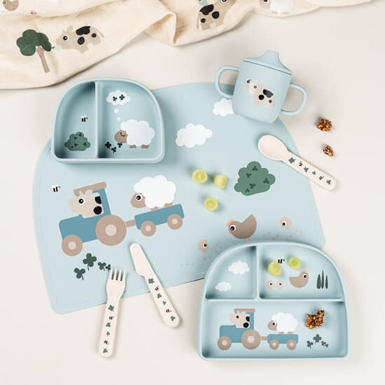 Done by Deer Bordstablett Silikon Tiny farm Blue