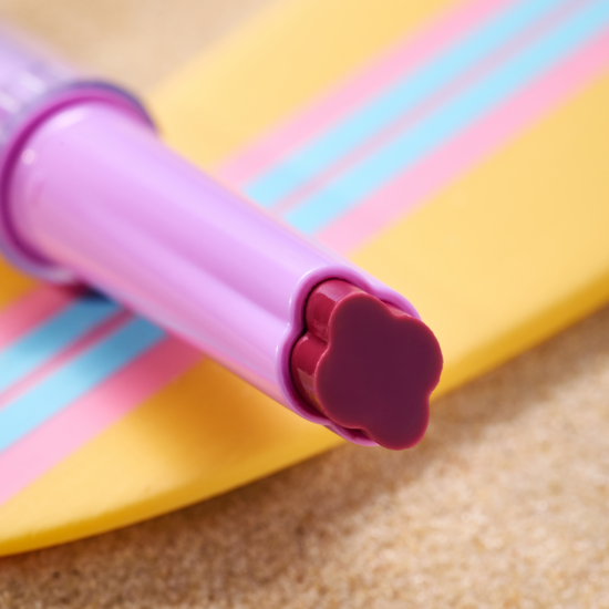 essence Aloha, Babes! Gloss in Stick 01  Sunny Bliss, Flower Kiss 1,6 g