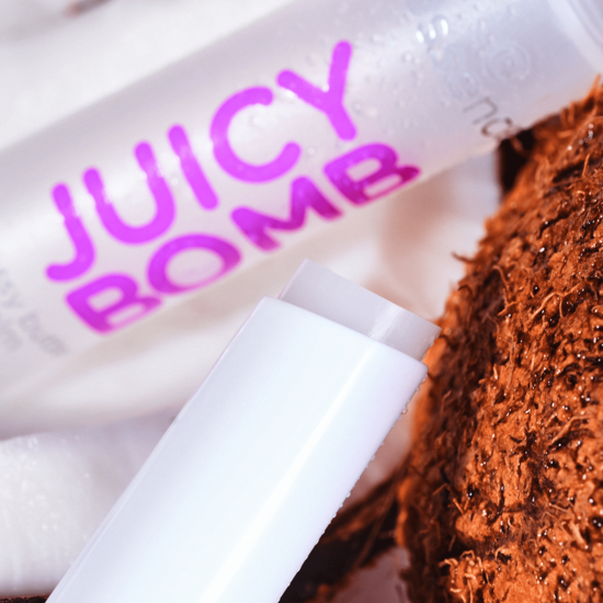 essence Juicy Bomb Glossy Butter Balm 06 Wake Me Up Before You Coco 2,5 g