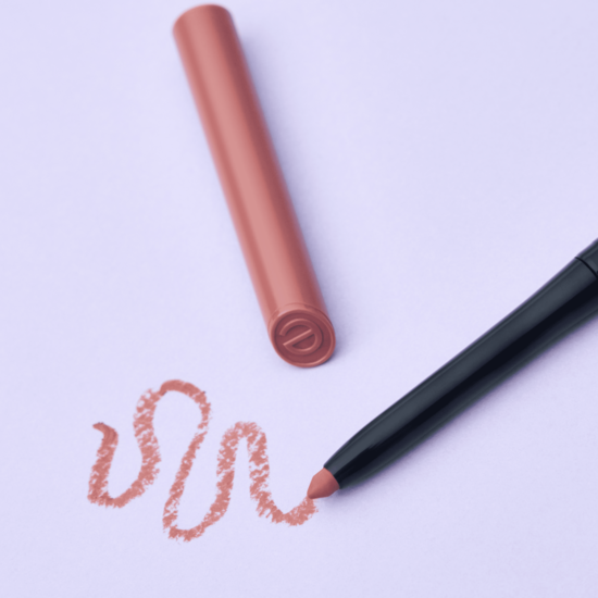 essence 8h Matte Comfort Lipliner 04 0,3 g