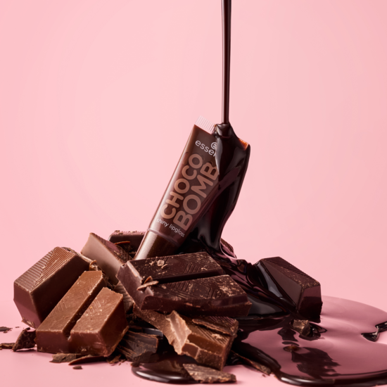 essence Choco Bomb Shiny Lipgloss 01 10 ml