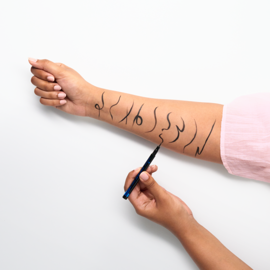 essence Eyeliner Pen Waterproof 01 1 ml