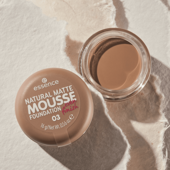 essence Natural Matte Mousse Foundation 03 16 g