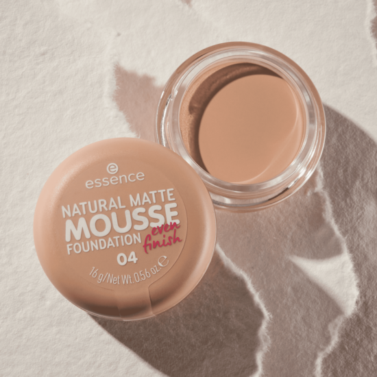 essence Natural Matte Mousse Foundation 04 16 g