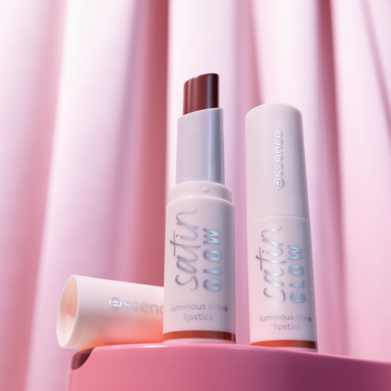 essence Satin Glow Luminous Shine Lipstick 02 3,5 g