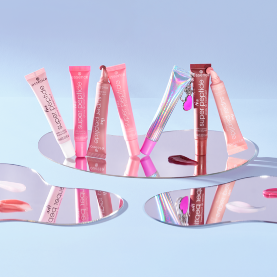 essence The Super Peptide Glossy Lip Treatment 05