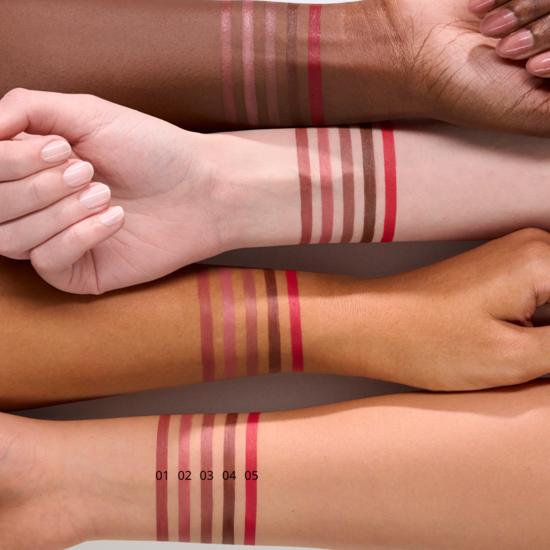 essence Poutline Soft Glide Lip Pencil 02