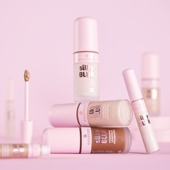 essence Silky Blur Hydrating Longwear Foundation 100