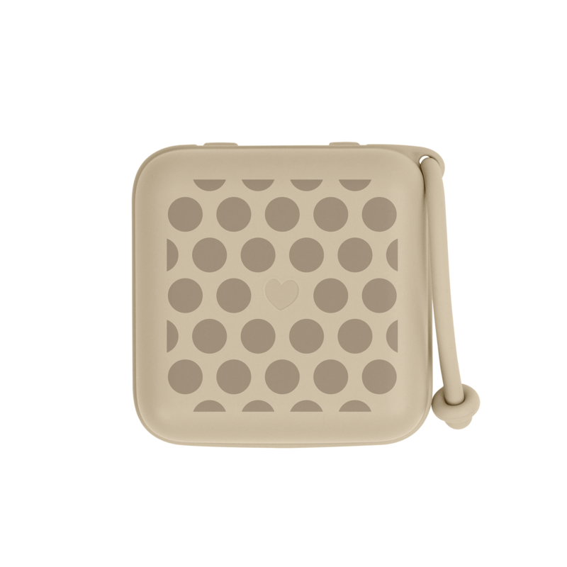 Köp 2 få 20% | BIBS Studio Pacifier Box Polka Mega Vanilla Dark Oak