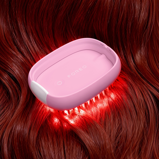FOREO FLIP™ LED Detangling Hairbrush Pearl Pink