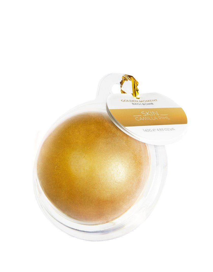Skin Camilla Pihl Golden Moment Bath Bomb 140 g