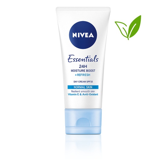 NIVEA Moisturizing Day Cream 50 ml