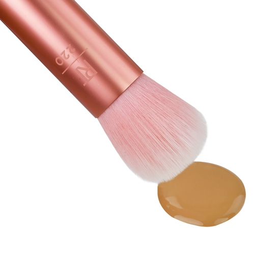 Real Techniques Light Layer Foundation