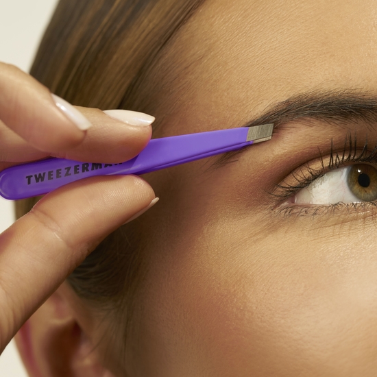 Tweezerman Mini Slant Tweezer Lovely Lavendar