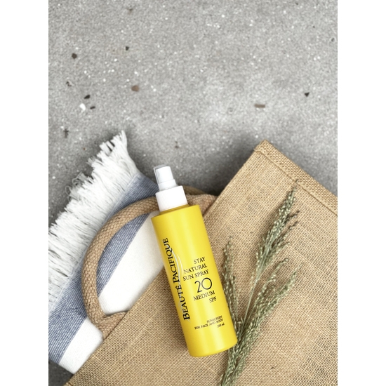 Beauté Pacifique Stay Natural Sun Spray SPF20 200 ml