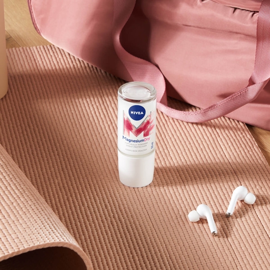 NIVEA Magnesium Dry Roll On 50 ml