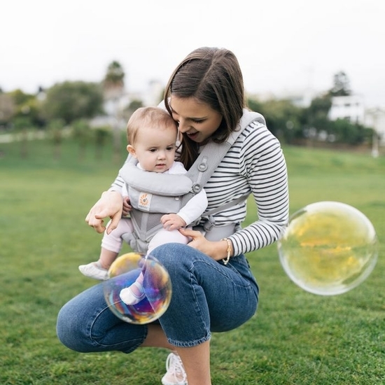 Ergobaby Bärsele Omni 360 Cool Air Mesh Pearl Grey